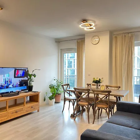 Danube 3 Beds With Big Balcony Parking 10euro A Day Daire Budapeşte