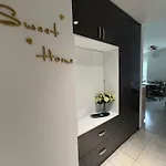 Danube 3 Beds With Big Balcony Parking 10euro A Day ブダペスト