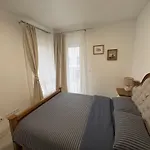 Danube 3 Beds With Big Balcony Parking 10euro A Day アパート