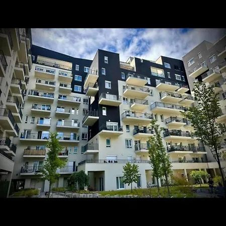 Danube 3 Beds With Big Balcony Parking 10euro A Day Apartmán *