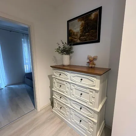 Danube 3 Beds With Big Balcony Parking 10euro A Day Apartamento