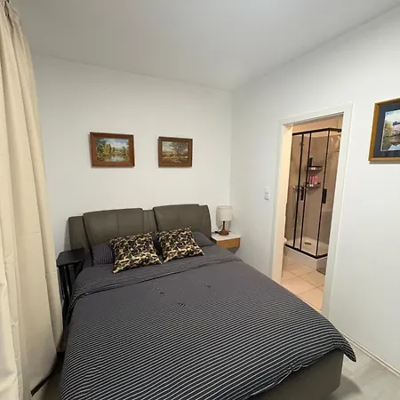 דירה Danube 3 Beds With Big Balcony Parking 10euro A Day *