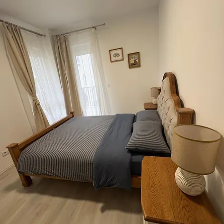 Apartamento Danube 3 Beds With Big Balcony Parking 10euro A Day Budapeste