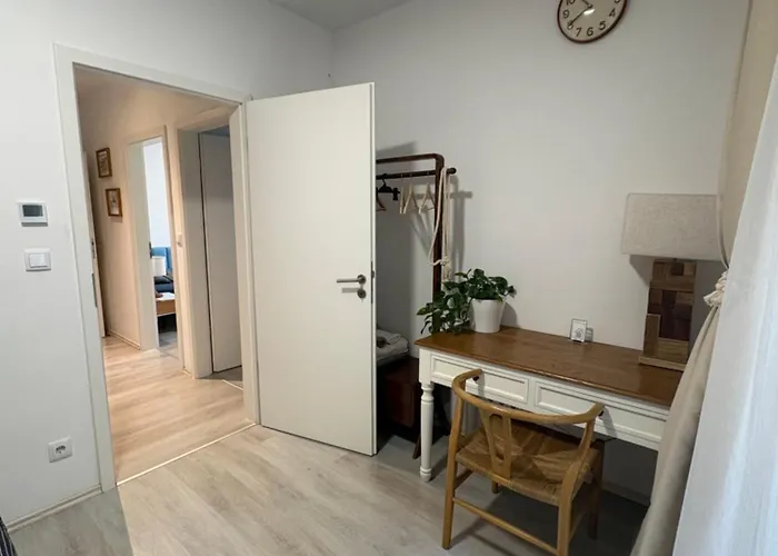 Danube 3 Beds With Big Balcony Parking 10euro A Day * Budapest
