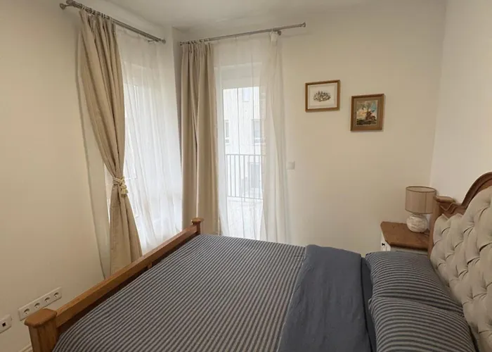 Danube 3 Beds With Big Balcony Parking 10euro A Day Apartman